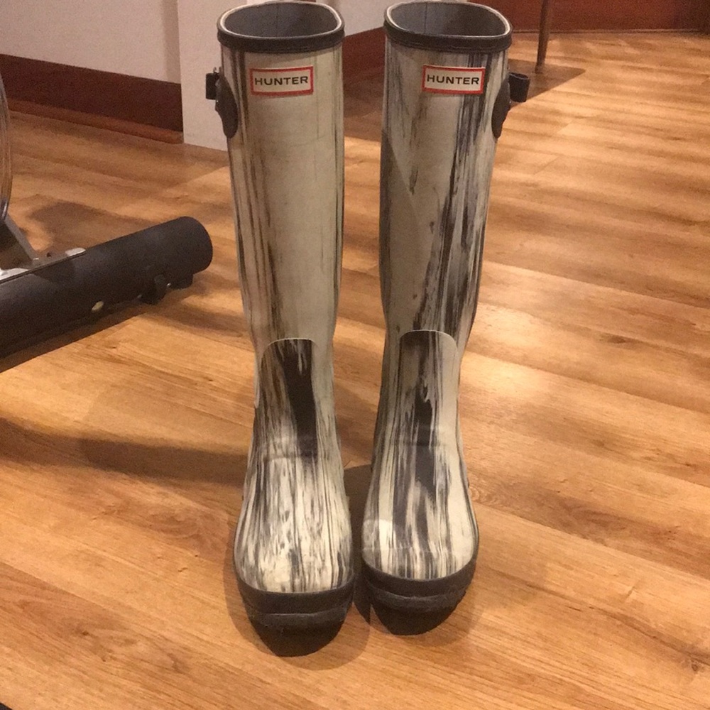 Hunter boots size 9